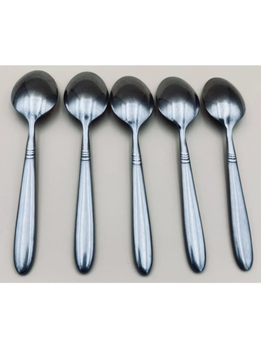 5 Hampton Silversmiths AMARE Stainless Steel Oval Soup Spoons